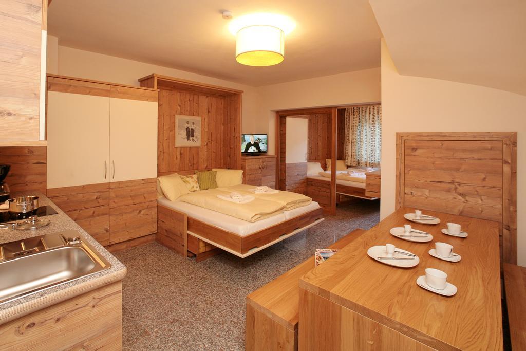 Intown Apartment Schmiede Σάαλμπαχ-Χίντεργκλεμ Εξωτερικό φωτογραφία